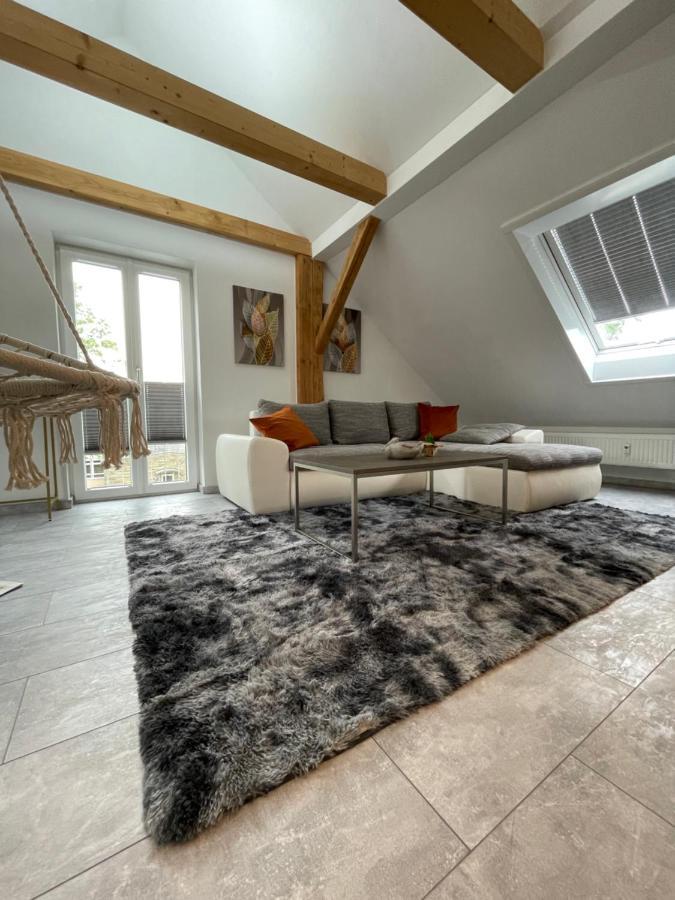 Wen Koenigsberger,Ruhige Dg-Wohnung In Weiden,2 Schlafzimmer,Parkplatz, Zentral! Weiden in der Oberpfalz Dış mekan fotoğraf